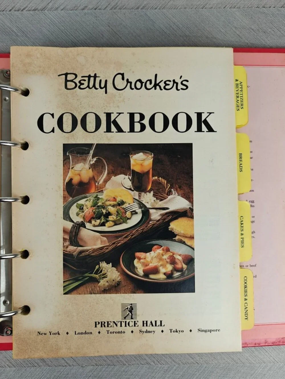 Betty Crocker's 40th Anniversary Cookbook 1991 Seventh Edition Hardcover Binder